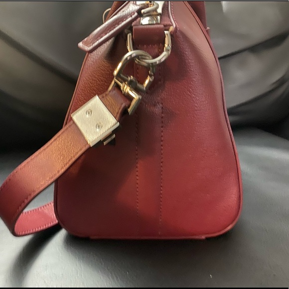 Givenchy Antigona Small Burgundy - Picture 4 of 5
